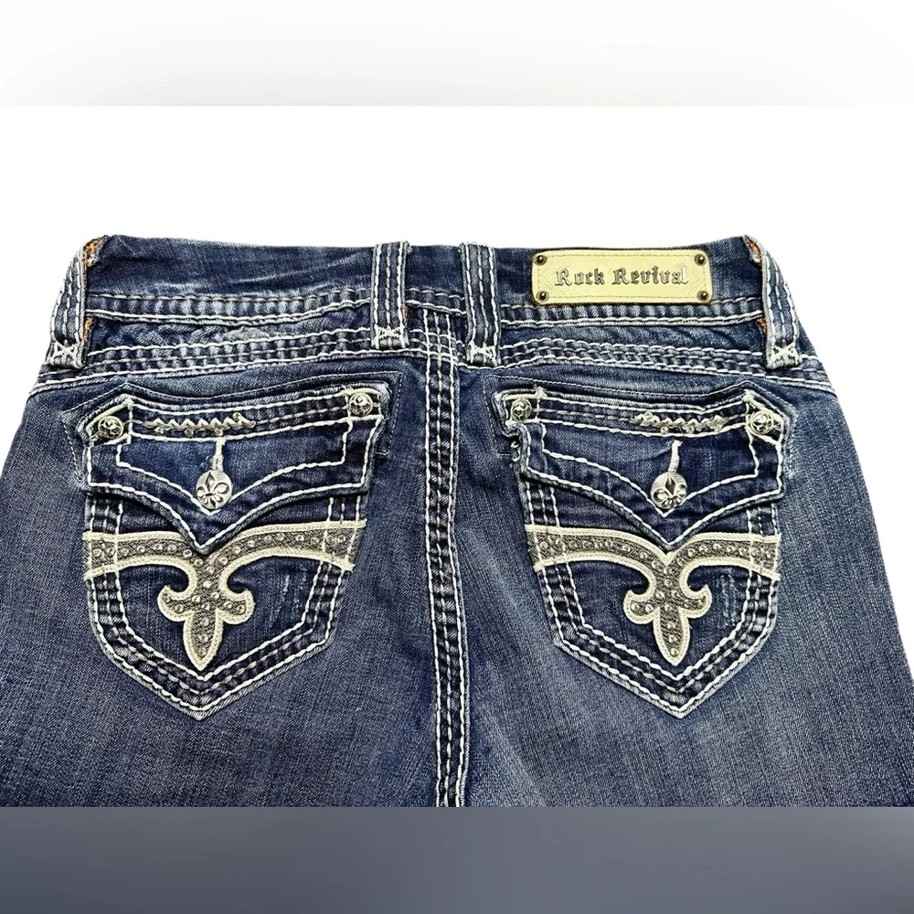 Rock Revival Scarlett Easy Shorts Size 27 Embroidered Denim - Picture 3 of 8